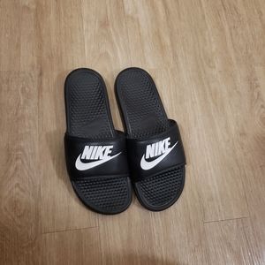 Nike slides